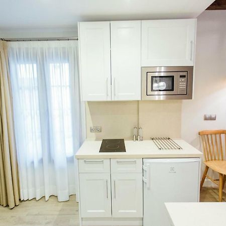One&Lux Byron Suites Siviglia Esterno foto